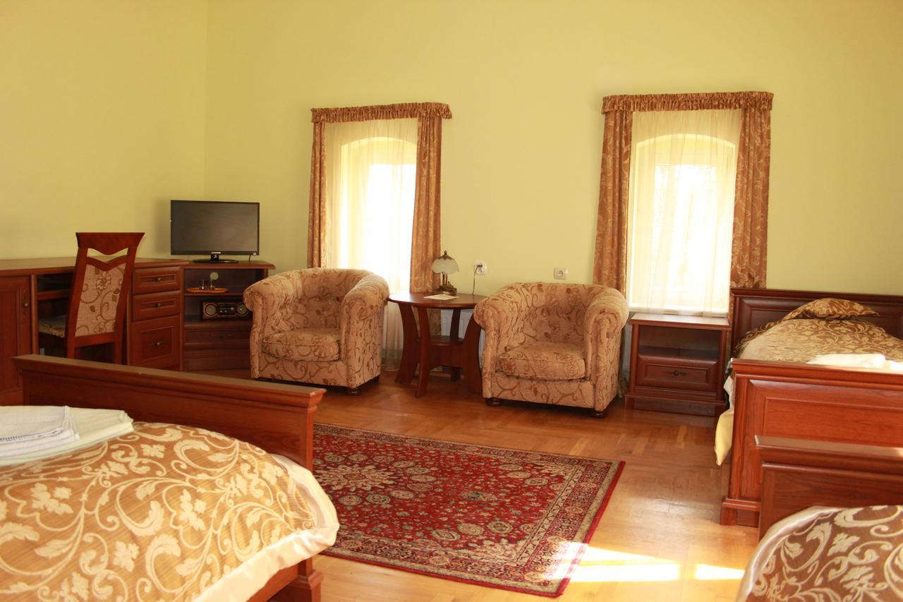 Palac W Nosowie Nosowo Esterno foto