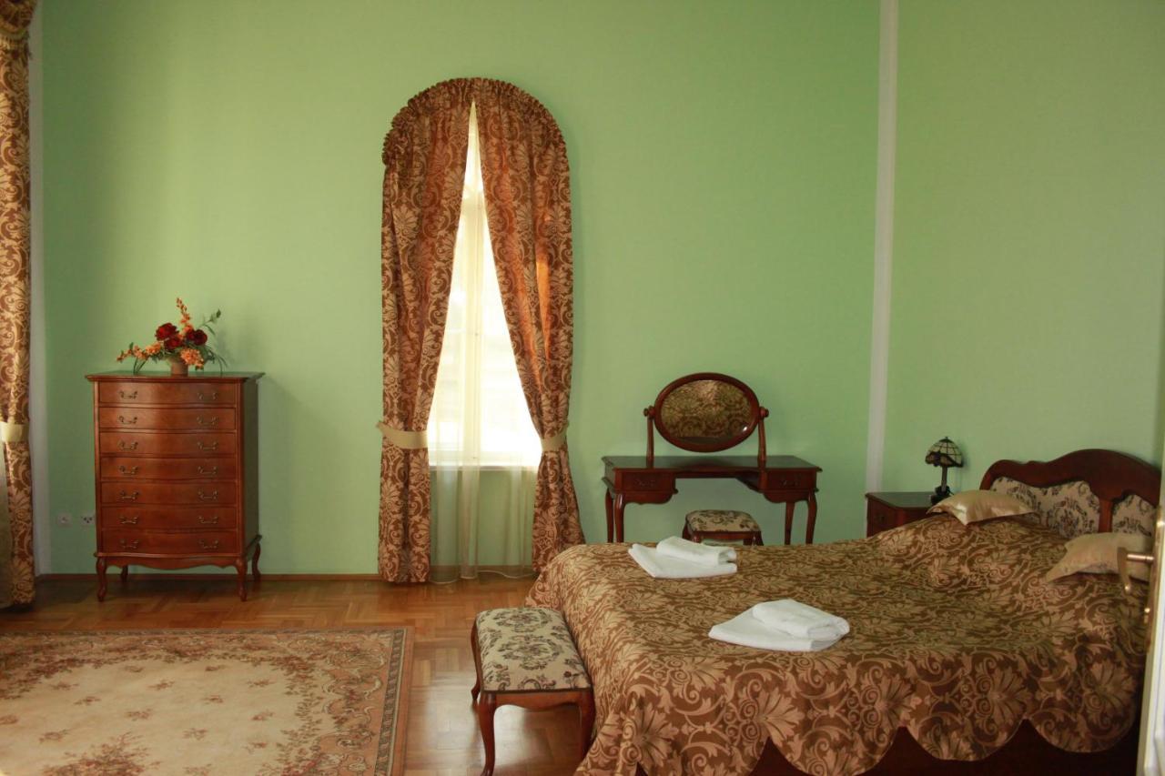 Palac W Nosowie Nosowo Esterno foto