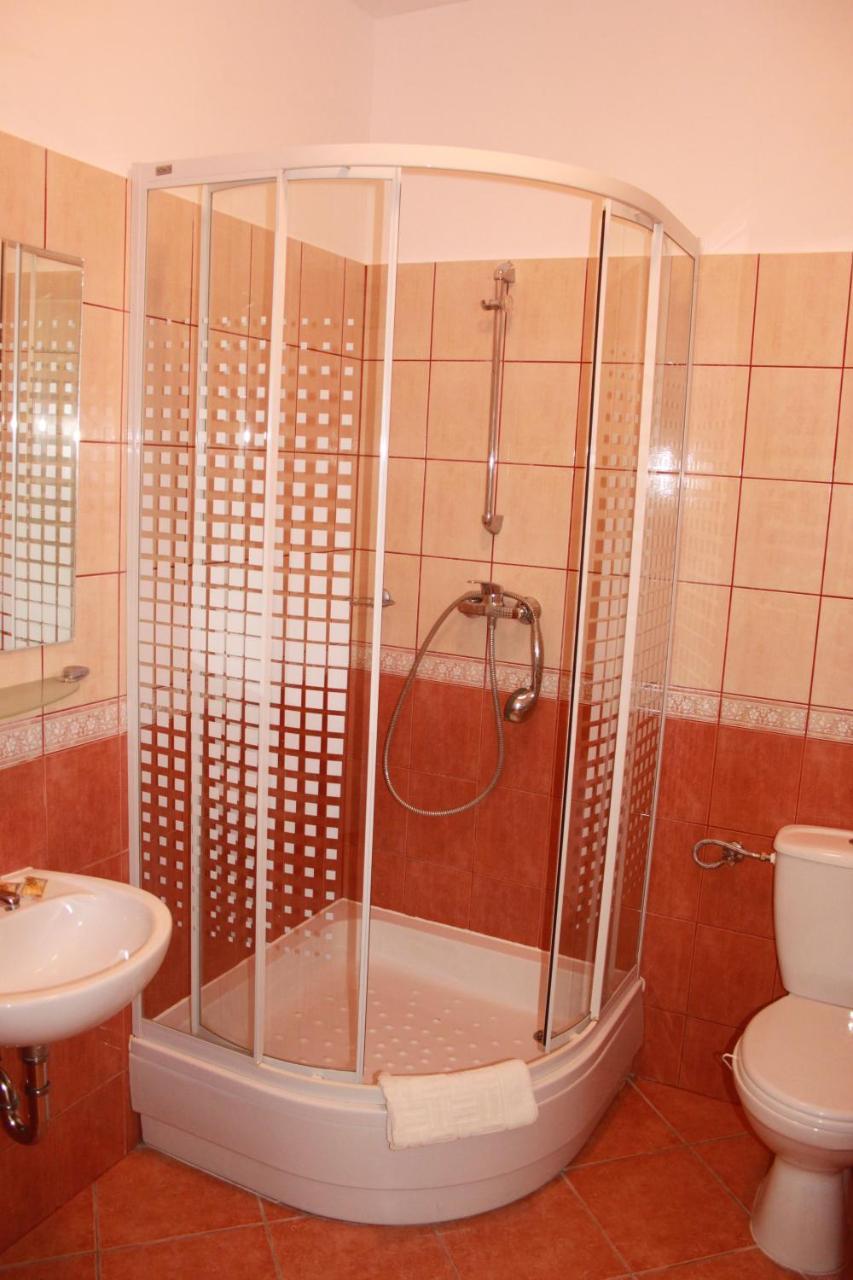 Palac W Nosowie Nosowo Esterno foto